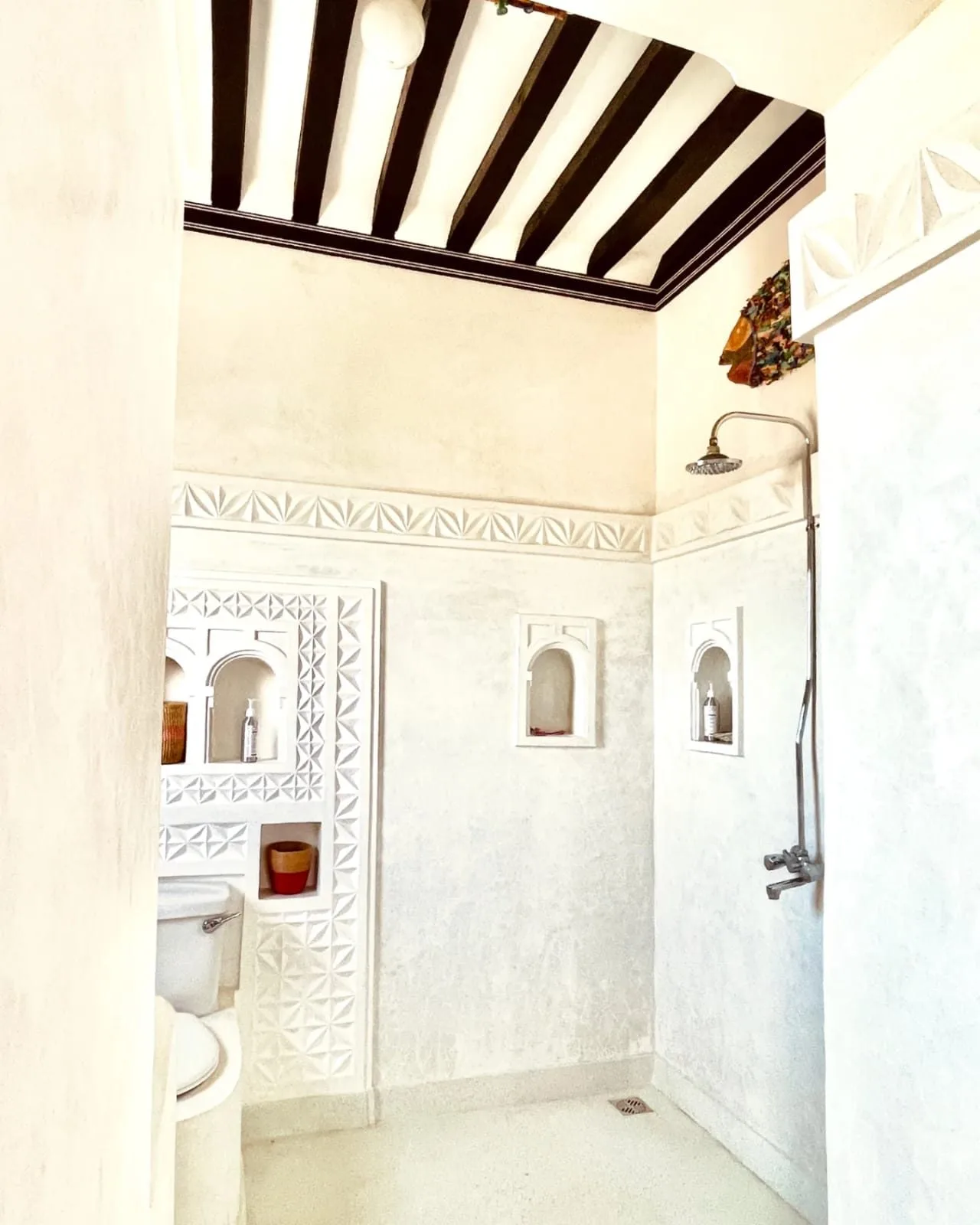 House E Shela, image 2