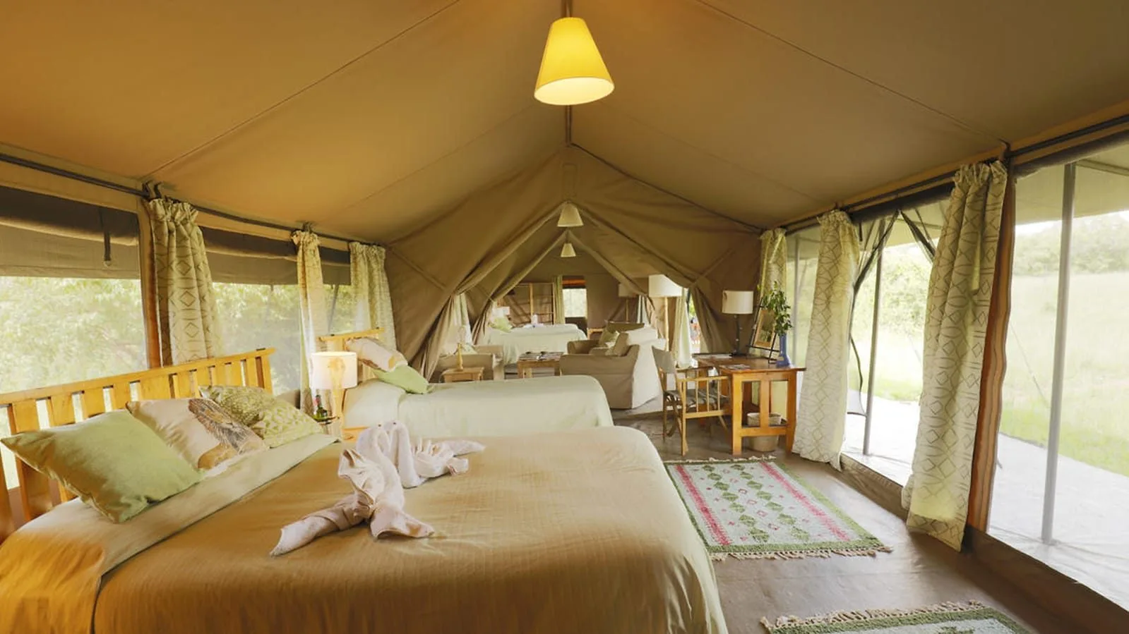 Porini Lion Camp
