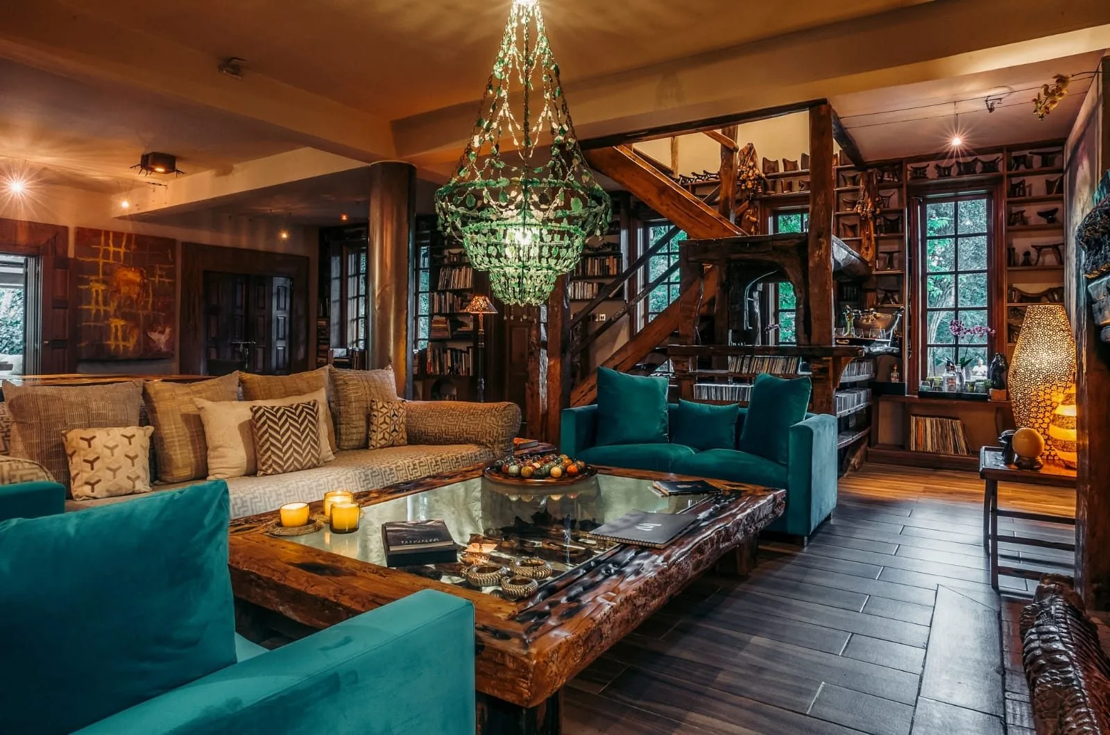 House of Waine story image 2